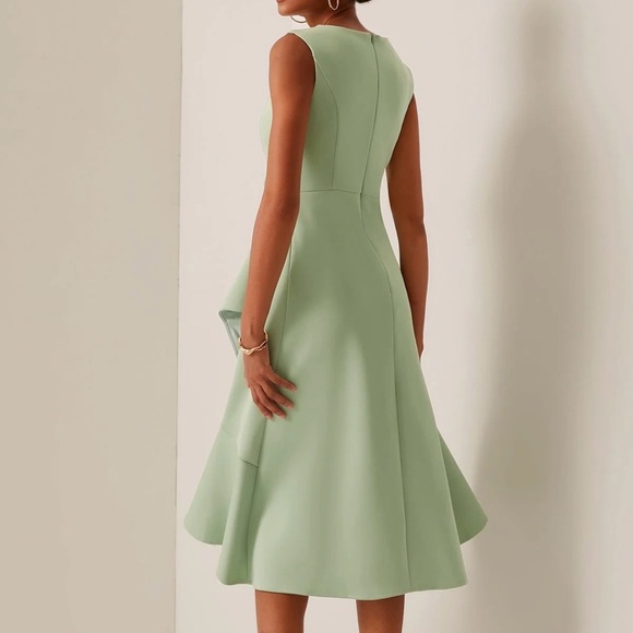 NWT Fehaute Sleeveless Light Green Mindi Length Twist Bow Detail Ruffle Hem - Picture 2 of 11